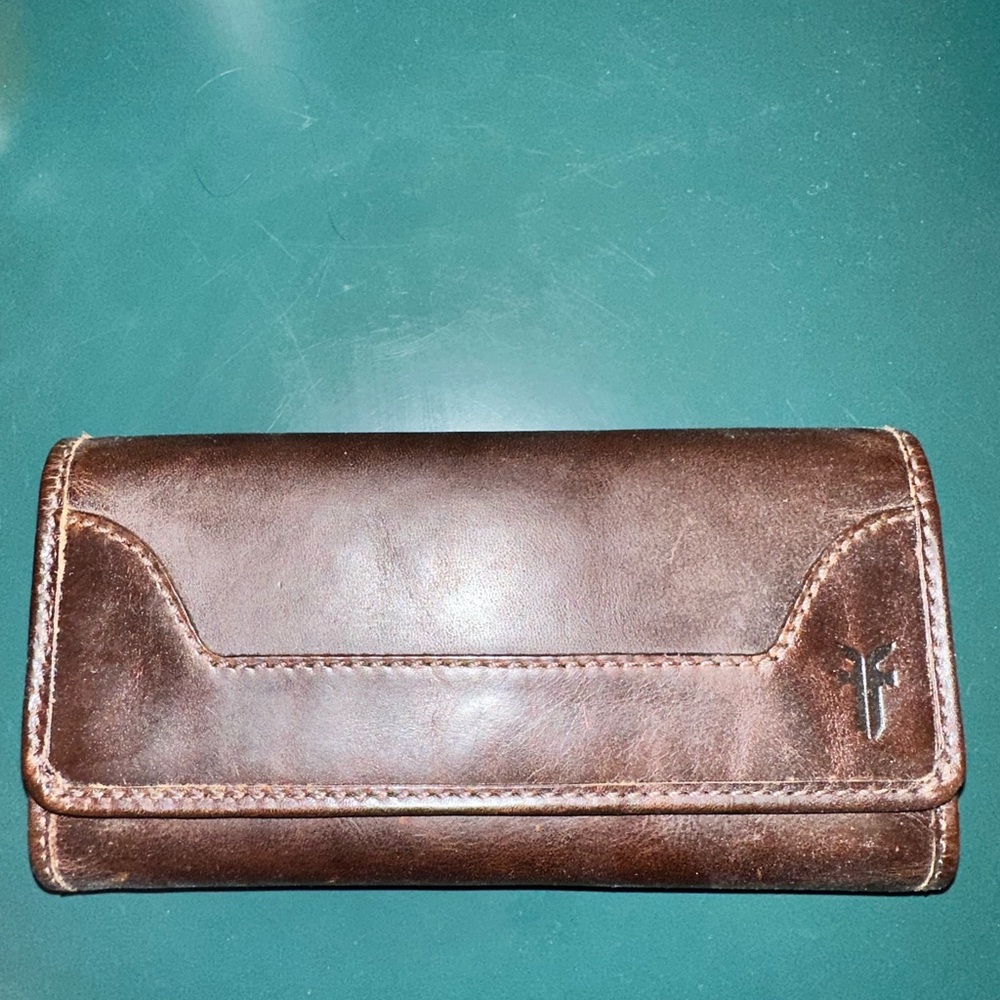 Frye leather wallet (Melissa flap leather wallet)